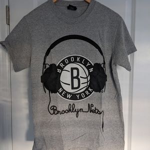 Brooklyn Nets T-shirt Headphones